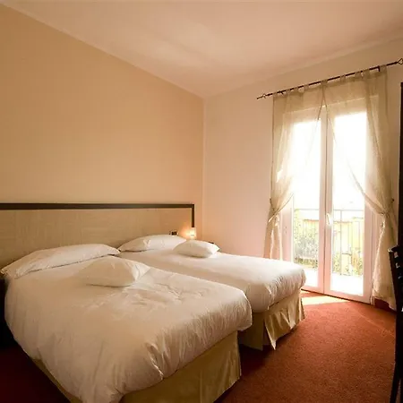 Hotel Lauro 3*